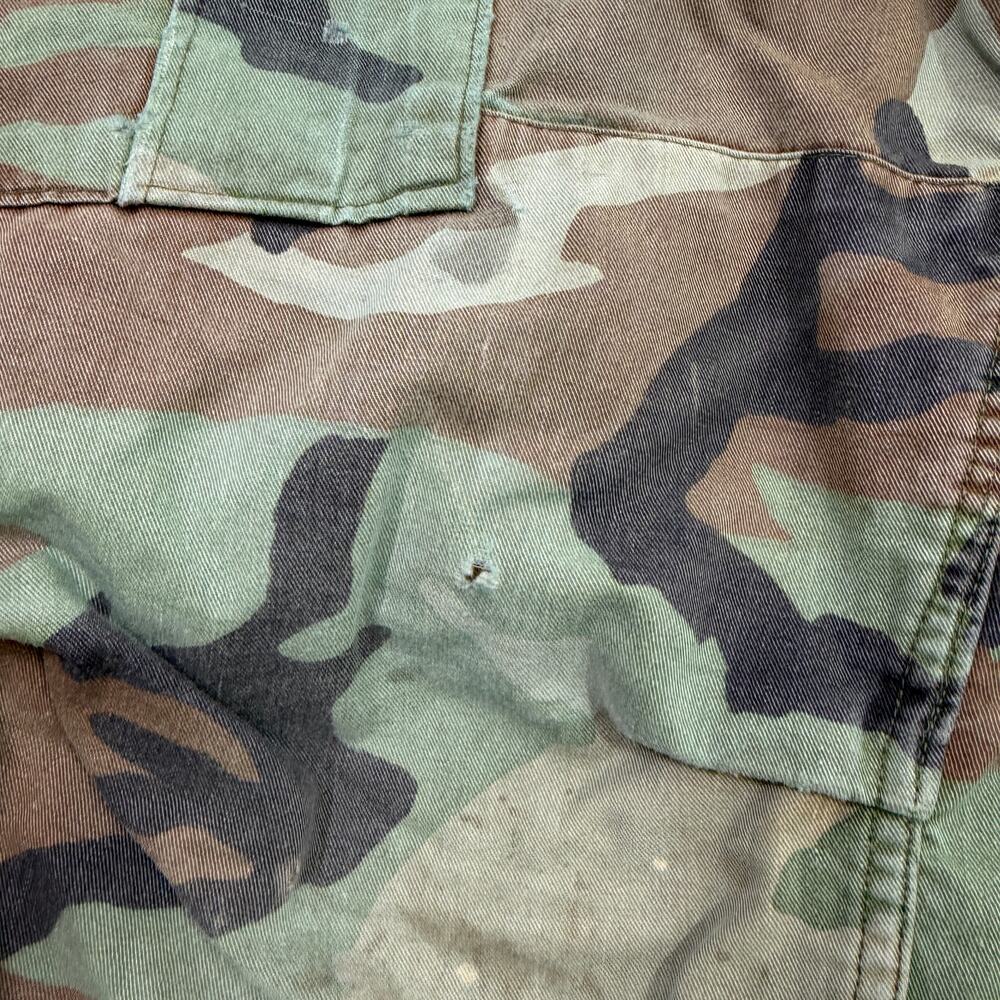 Vintage Camo Cargo Pants Small Adjustable Army Military Woodland Distressed 90s - Picture 5 of 16